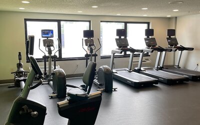Holiday Inn Newark International Airport by IHG