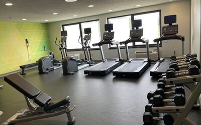 Holiday Inn Newark International Airport by IHG