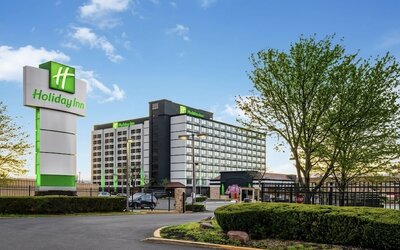 Holiday Inn Newark International Airport by IHG