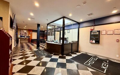 Hotel Key LaGuardia Airport