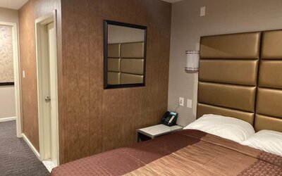 Hotel Key LaGuardia Airport