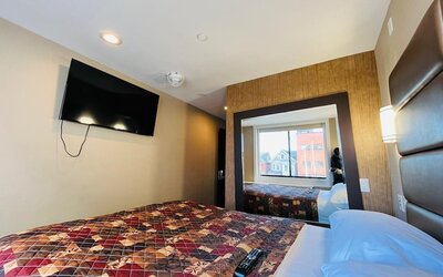 Hotel Key LaGuardia Airport