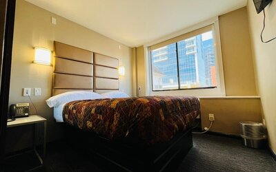 Hotel Key LaGuardia Airport