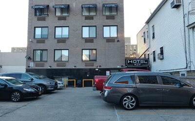Hotel Key LaGuardia Airport