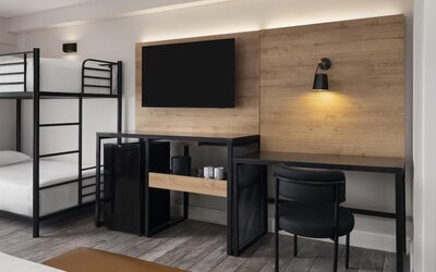 Aiden by Best Western Newark Airport