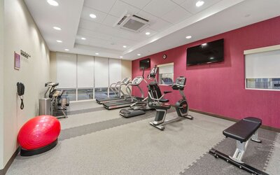 Home2 Suites by Hilton Newark Airport