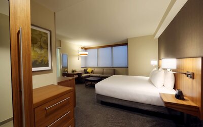 Hyatt Place Flushing/LaGuardia Airport
