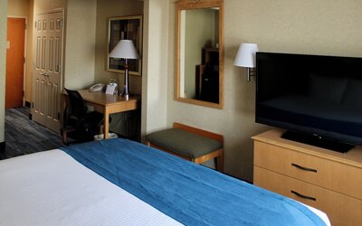 Marco LaGuardia Hotel