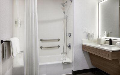 Hampton Inn Newark Airport