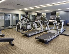Hampton Inn Newark Airport