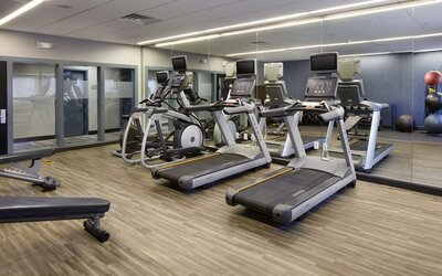 Hampton Inn Newark Airport