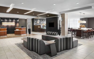 Courtyard by Marriott Newark Downtown