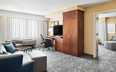 Courtyard by Marriott Newark Downtown
