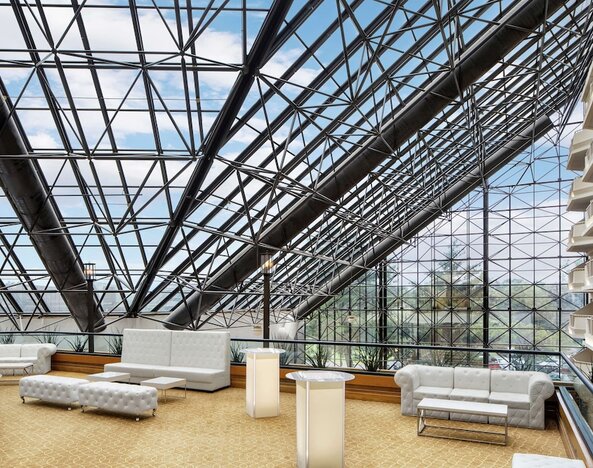 DoubleTree by Hilton Hotel Newark Airport