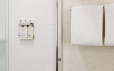 Holiday Inn Express & Suites Linden – Newark South by IHG