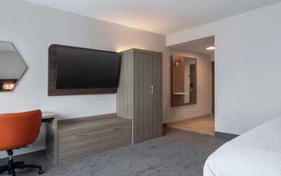 Holiday Inn Express & Suites Linden – Newark South by IHG