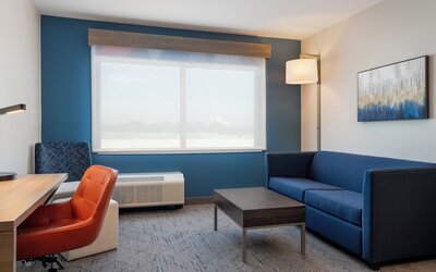 Holiday Inn Express & Suites Linden – Newark South by IHG