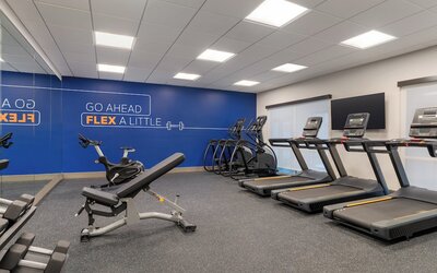 Holiday Inn Express & Suites Linden – Newark South by IHG