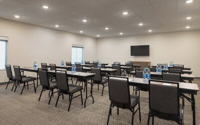 Holiday Inn Express & Suites Linden – Newark South by IHG