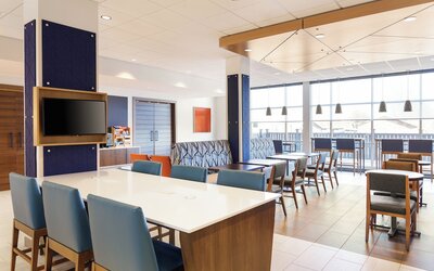 Holiday Inn Express & Suites Linden – Newark South by IHG
