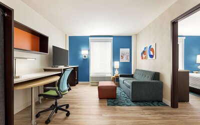 Home2 Suites by Hilton NY Long Island City/Manhattan View