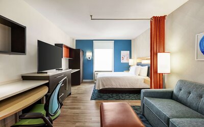 Home2 Suites by Hilton NY Long Island City/Manhattan View