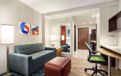 Home2 Suites by Hilton NY Long Island City/Manhattan View