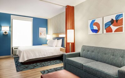 Home2 Suites by Hilton NY Long Island City/Manhattan View