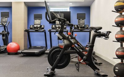 Home2 Suites by Hilton NY Long Island City/Manhattan View