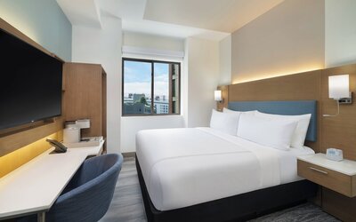 EVEN Hotel Long Island City - New York by IHG