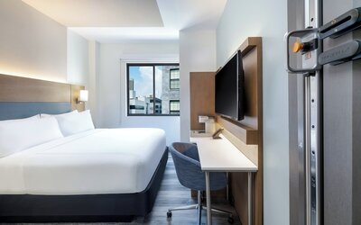 EVEN Hotel Long Island City - New York by IHG