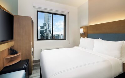 EVEN Hotel Long Island City - New York by IHG