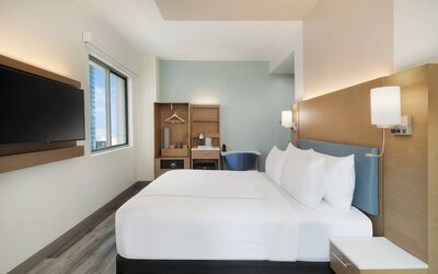 EVEN Hotel Long Island City - New York by IHG