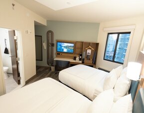 EVEN Hotel Long Island City - New York by IHG