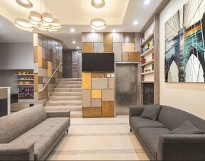 La Quinta Inn & Suites by Wyndham Brooklyn Downtown