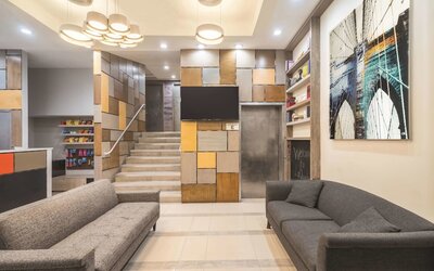 La Quinta Inn & Suites by Wyndham Brooklyn Downtown