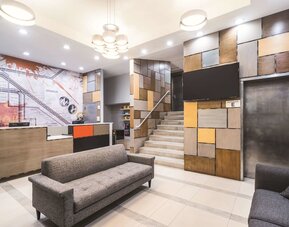 La Quinta Inn & Suites by Wyndham Brooklyn Downtown