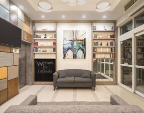 La Quinta Inn & Suites by Wyndham Brooklyn Downtown