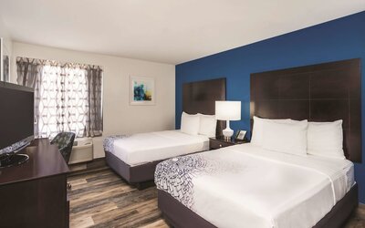La Quinta Inn & Suites by Wyndham Brooklyn Downtown