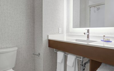 Hotel 1200