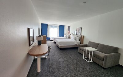 Spark by Hilton Rahway