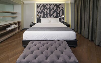 The Tillary Hotel