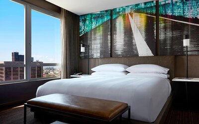 New York Marriott at the Brooklyn Bridge