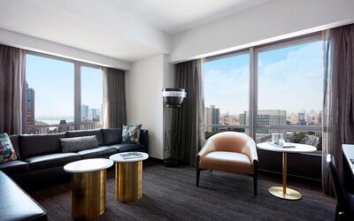 New York Marriott at the Brooklyn Bridge