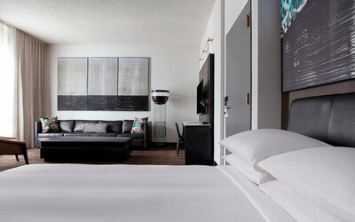 New York Marriott at the Brooklyn Bridge