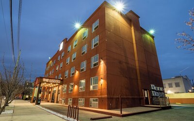 The Lodge Red Hook