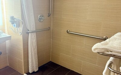 Days Inn by Wyndham Brooklyn Borough Park