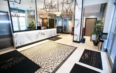 Pointe Plaza Hotel