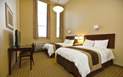 Pointe Plaza Hotel