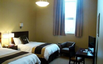 Pointe Plaza Hotel
